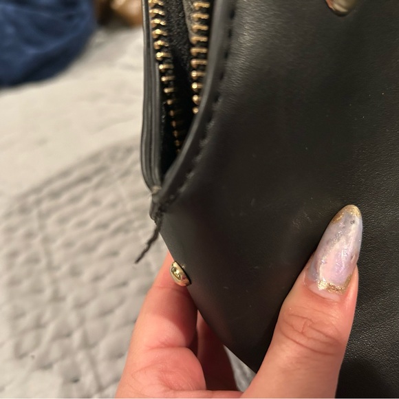 Purse - Picture 7 of 9